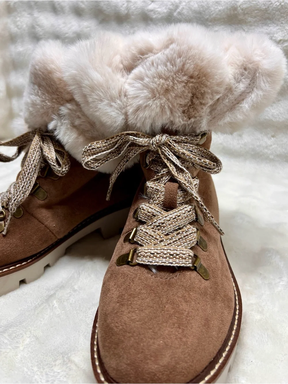 NWOT- White Mountain Chestnut Suede Fur-Trim Lace-Up Winter Boots